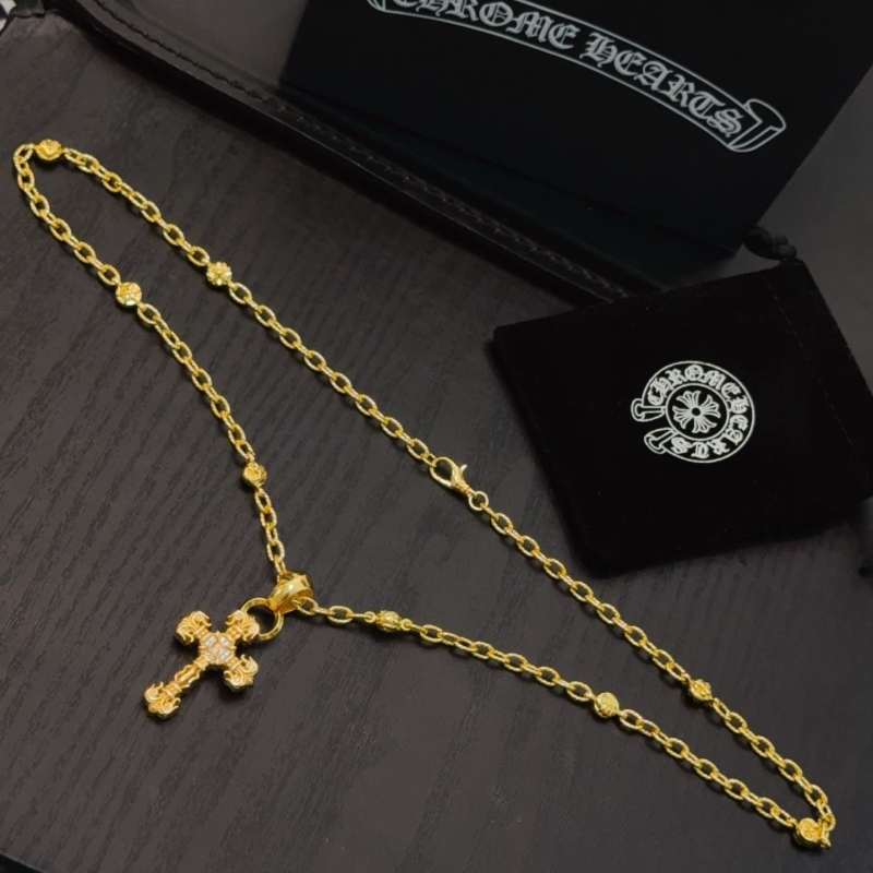 Ch*0me He**ts necklaces